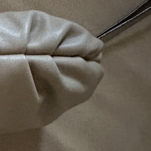 Vera Wang Wristlet - Picture 4 of 5